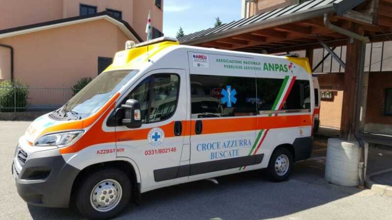 Legnano: l’ambulanza impiega 45 minuti ad arrivare, ma per l’equipaggio sono 9…