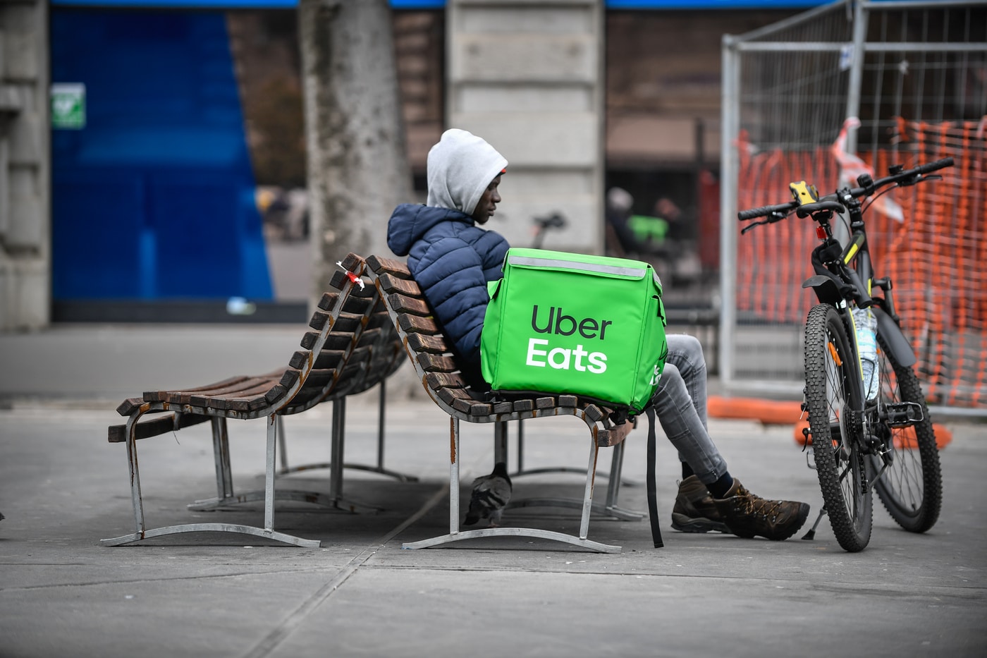 Rider, sentenza shock: 4 mila licenziamenti illegittimi effettuati dalla Uber Eats