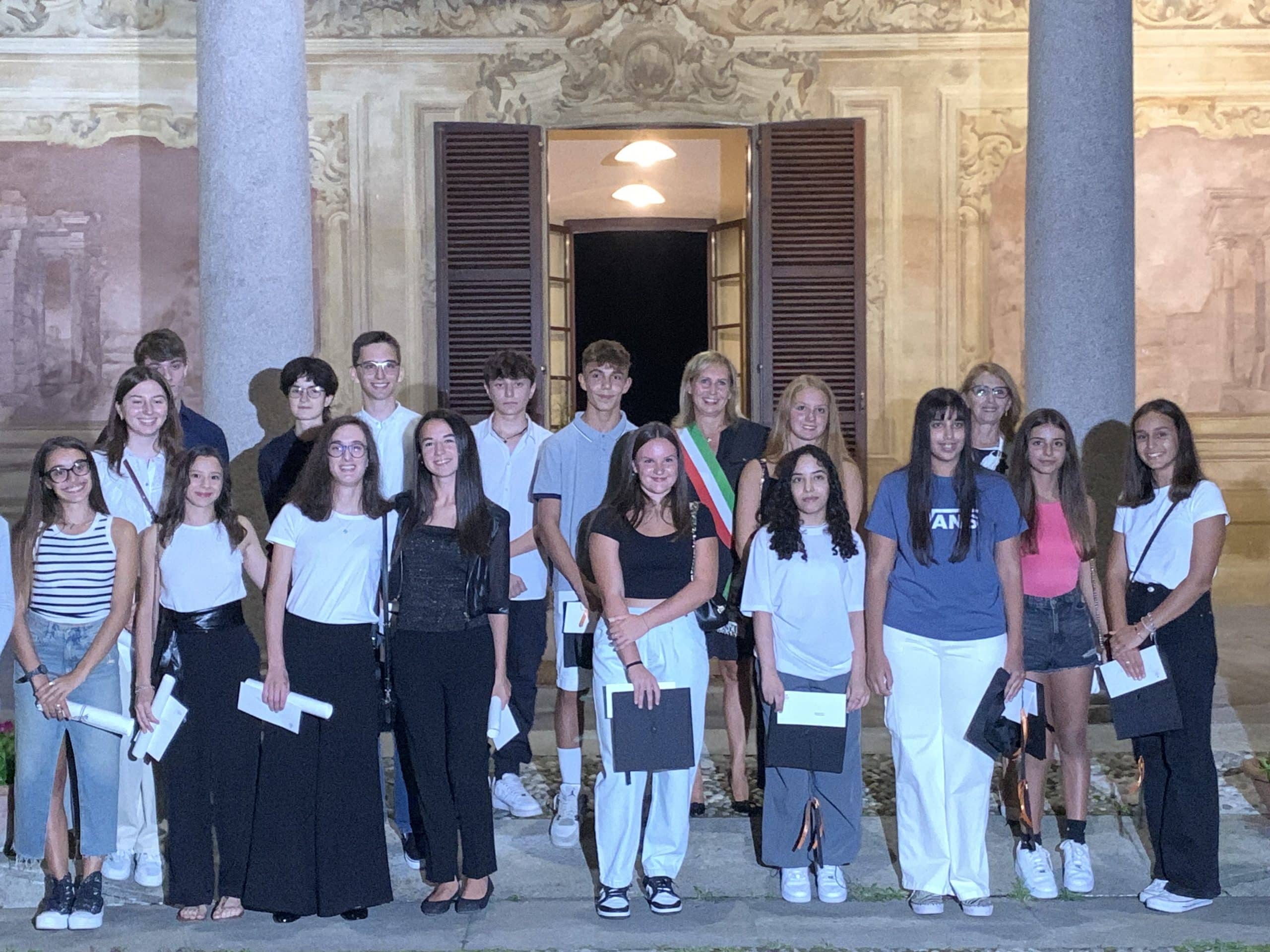 Le borse di studio agli studenti meritevoli e i riconoscimenti civici