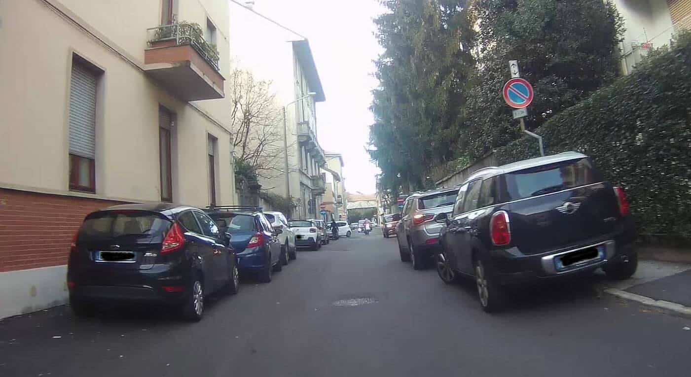 Faccia da auto in divieto: ovvero gli ‘Intoccabili’….