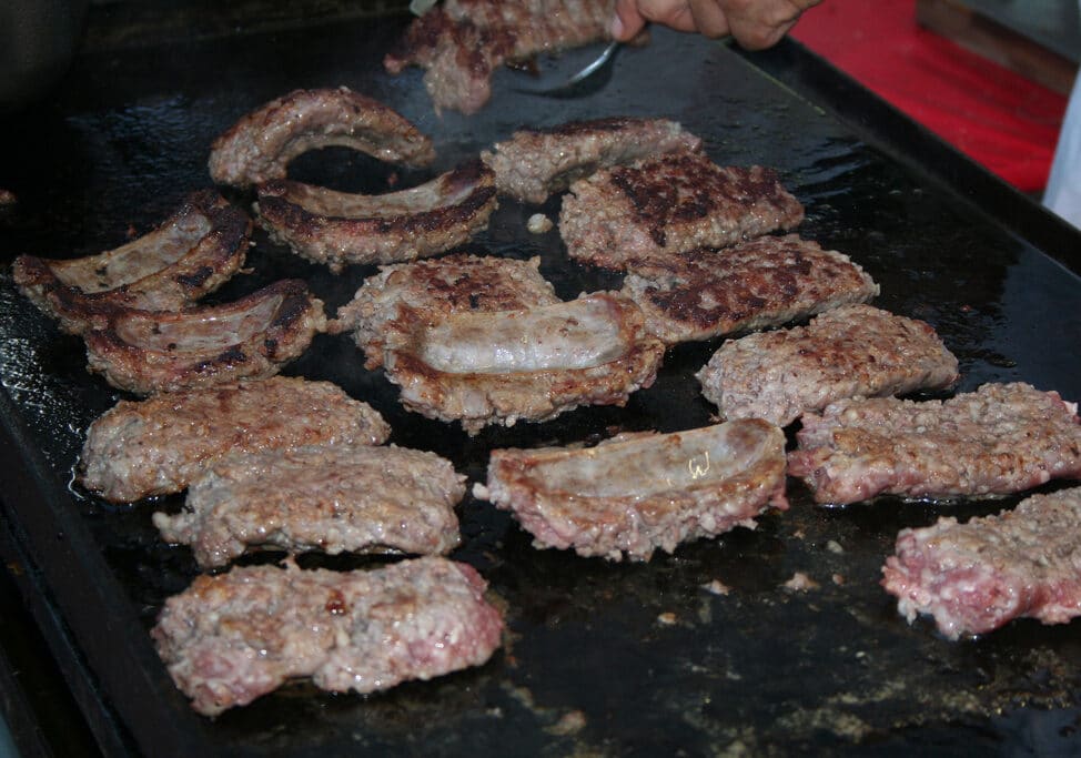 Salamelle e patatine fritte: un fascino che non tramonta mai…