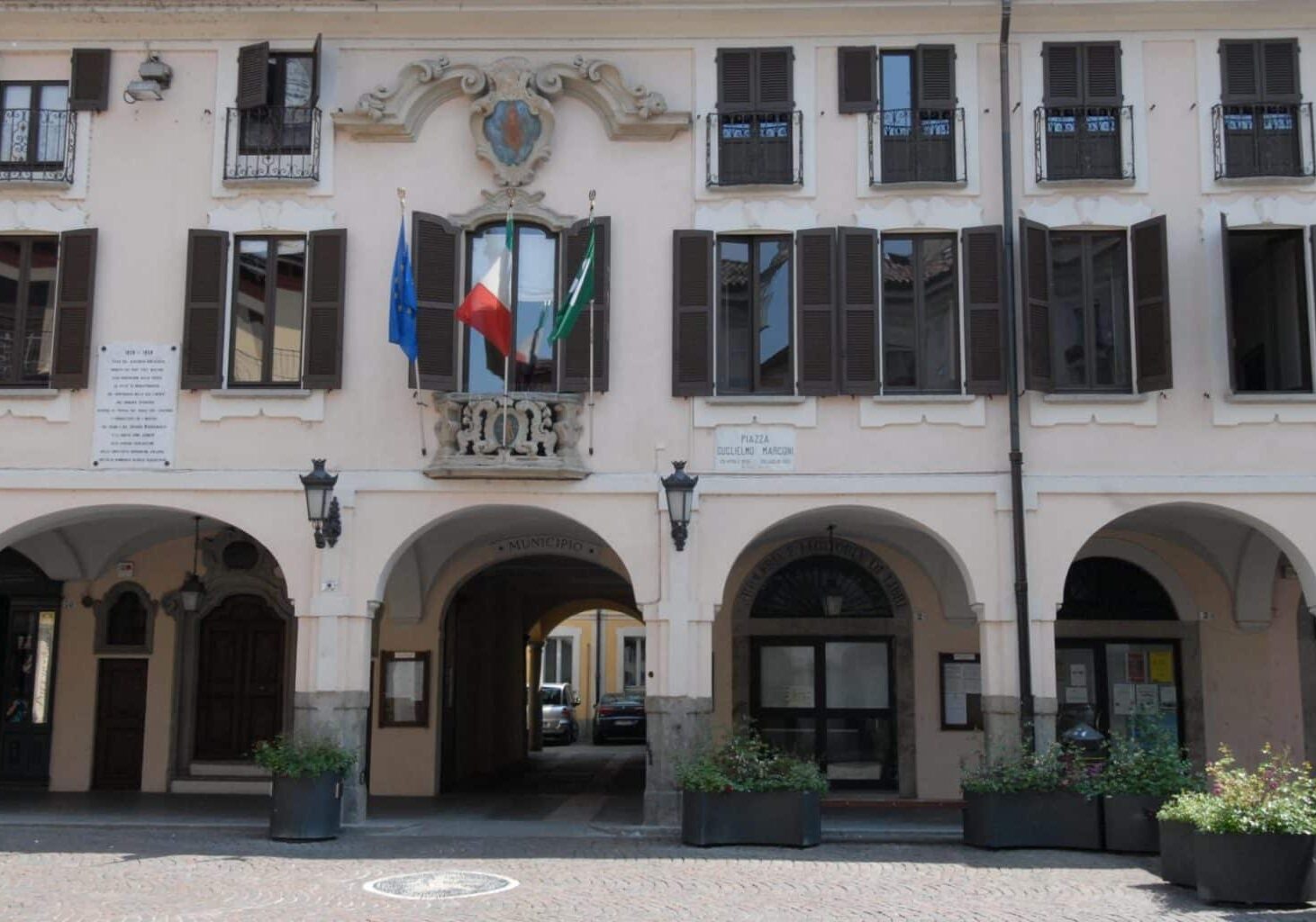 Le opposizioni di Abbiategrasso: dehors o non dehors?