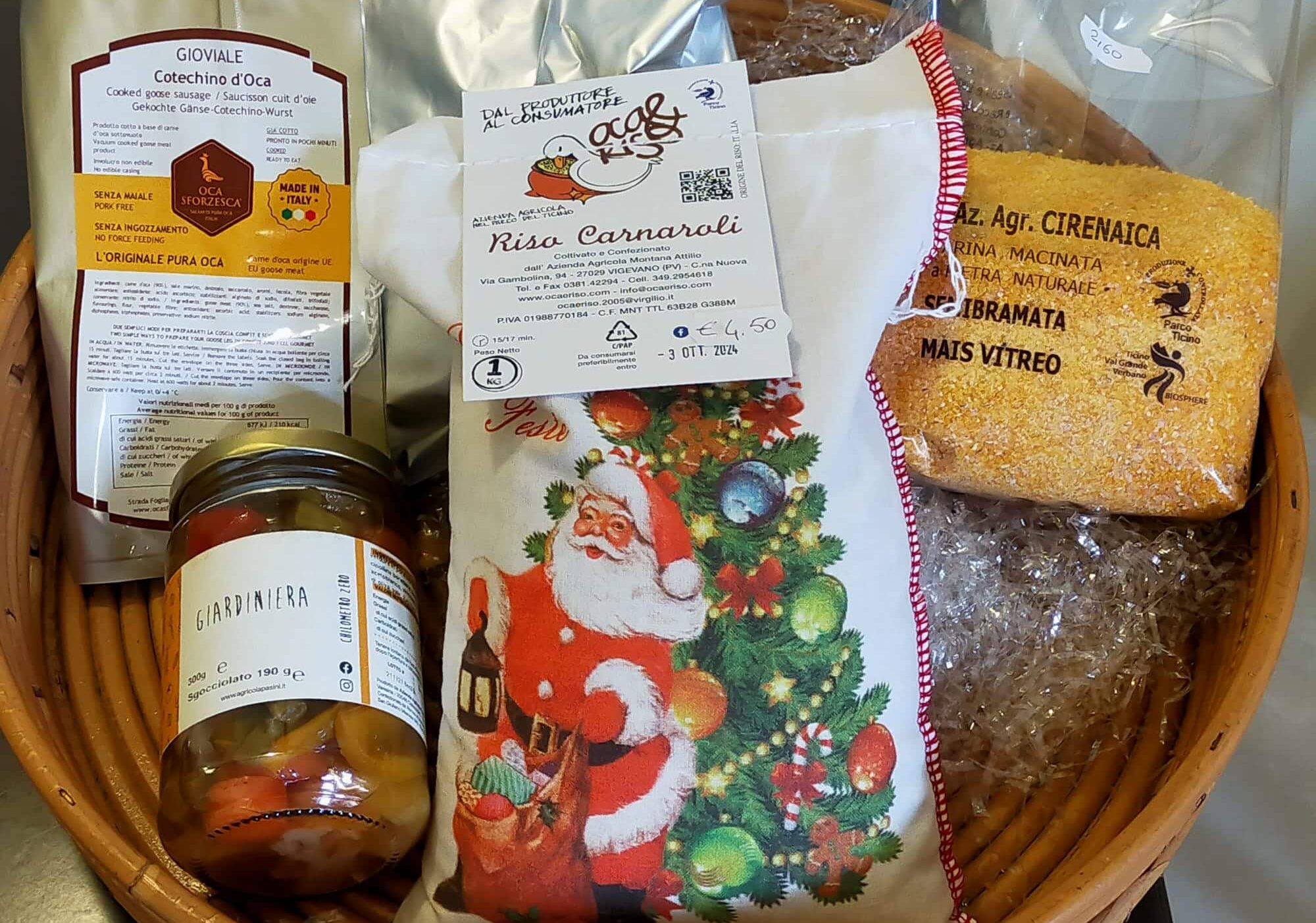 Sono arrivati i Cesti Natalizi del Bar Shop Vulcano di Magenta