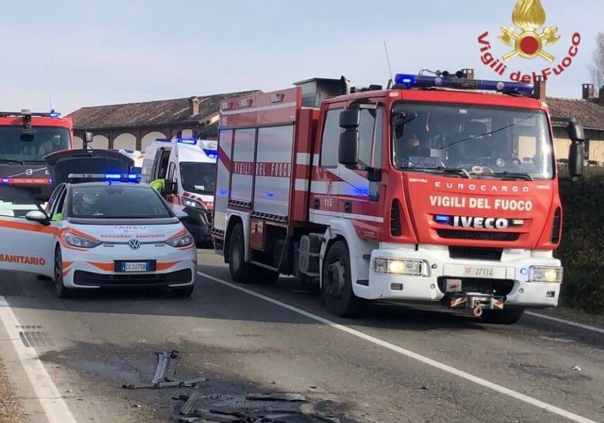Incidente furgone-Tir: un morto a Castello d’Agogna
