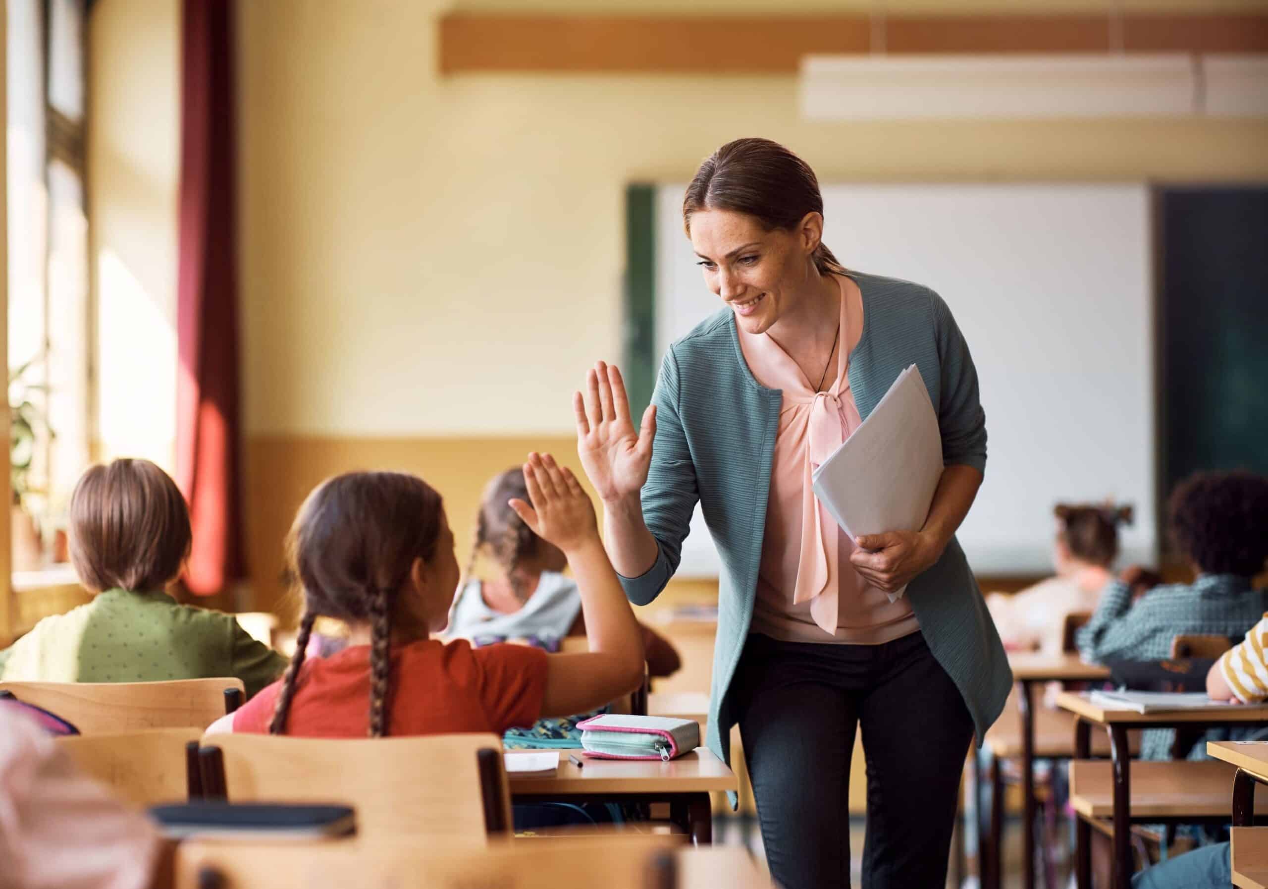 Lombardia, Buono Scuola: stanziati 27,3 milioni di euro per quasi 28 mila studenti