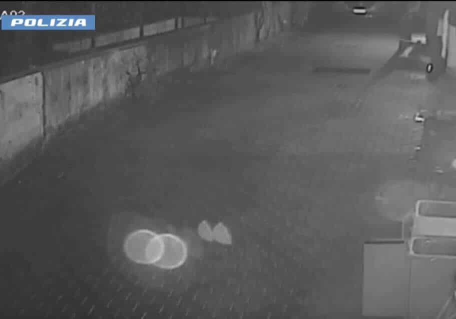 Milano: rubavano nelle case e fuggivano in monopattino, cinque arresti da parte della Polizia di Stato