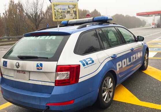Droga: la Polizia arresta due persone con 5 chili di hashish in auto a Gallarate