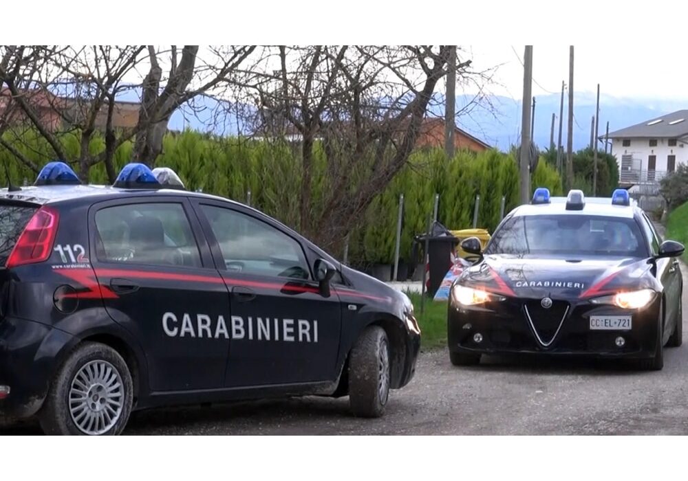89enne trovato ucciso in Oltrepo Pavese: la badante dai Cc
