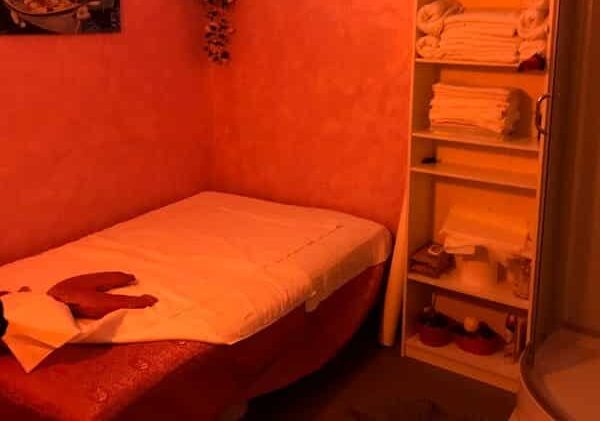 Rapina e violenza sessuale al centro massaggi: indagano i CC di Corsico