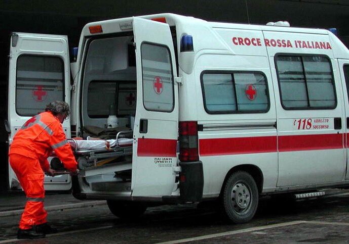 Due incidenti sul lavoro a Romentino e Castelletto Ticino