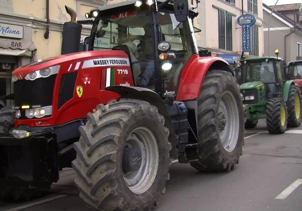 Centinaia di trattori invadono anche Mortara