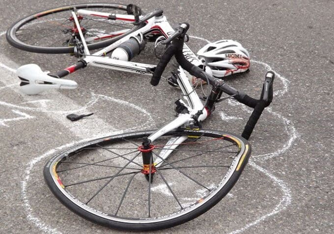 Ciclista 67enne travolto e ucciso a Pessano con Bornago