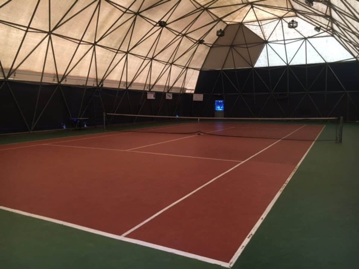 Dairago ripara i campi da tennis danneggiati