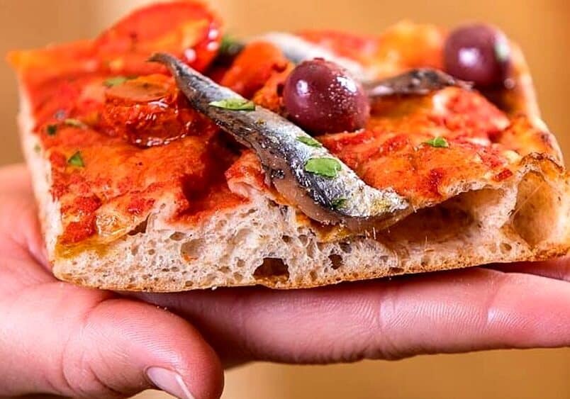 Pizza al taglio: la più buona d’Italia è di Gabriele Bonci, il legnanese Longoni nella top ten