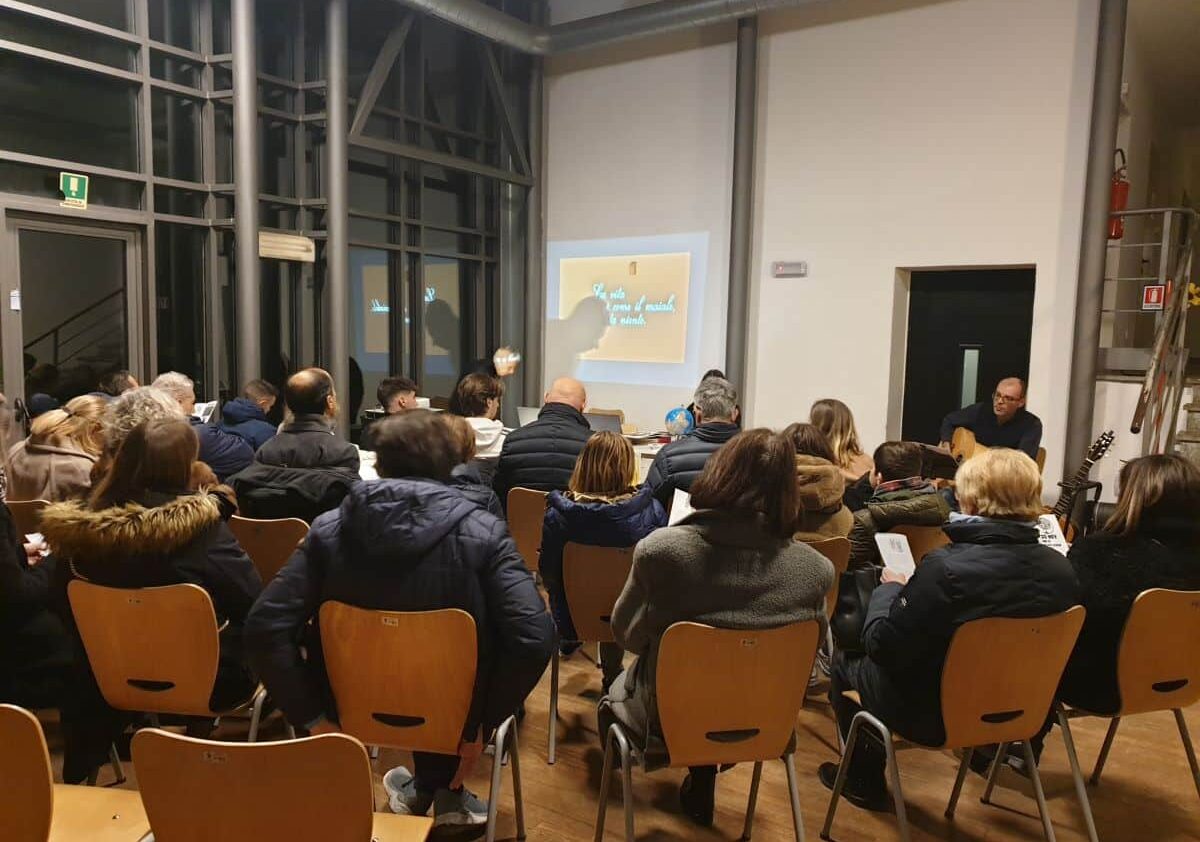 Magenta, in Villa Colombo la mostra del fotografo Mario Cucchi per riflettere sui diritti dell’infanzia