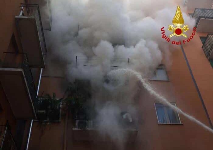 Incendio in casa, donna muore a Mediglia
