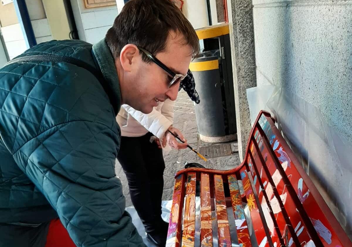 Vittuone: celebrata la Giornata Internazionale contro la violenza sulle donne con i ragazzi dell’Alessandrini