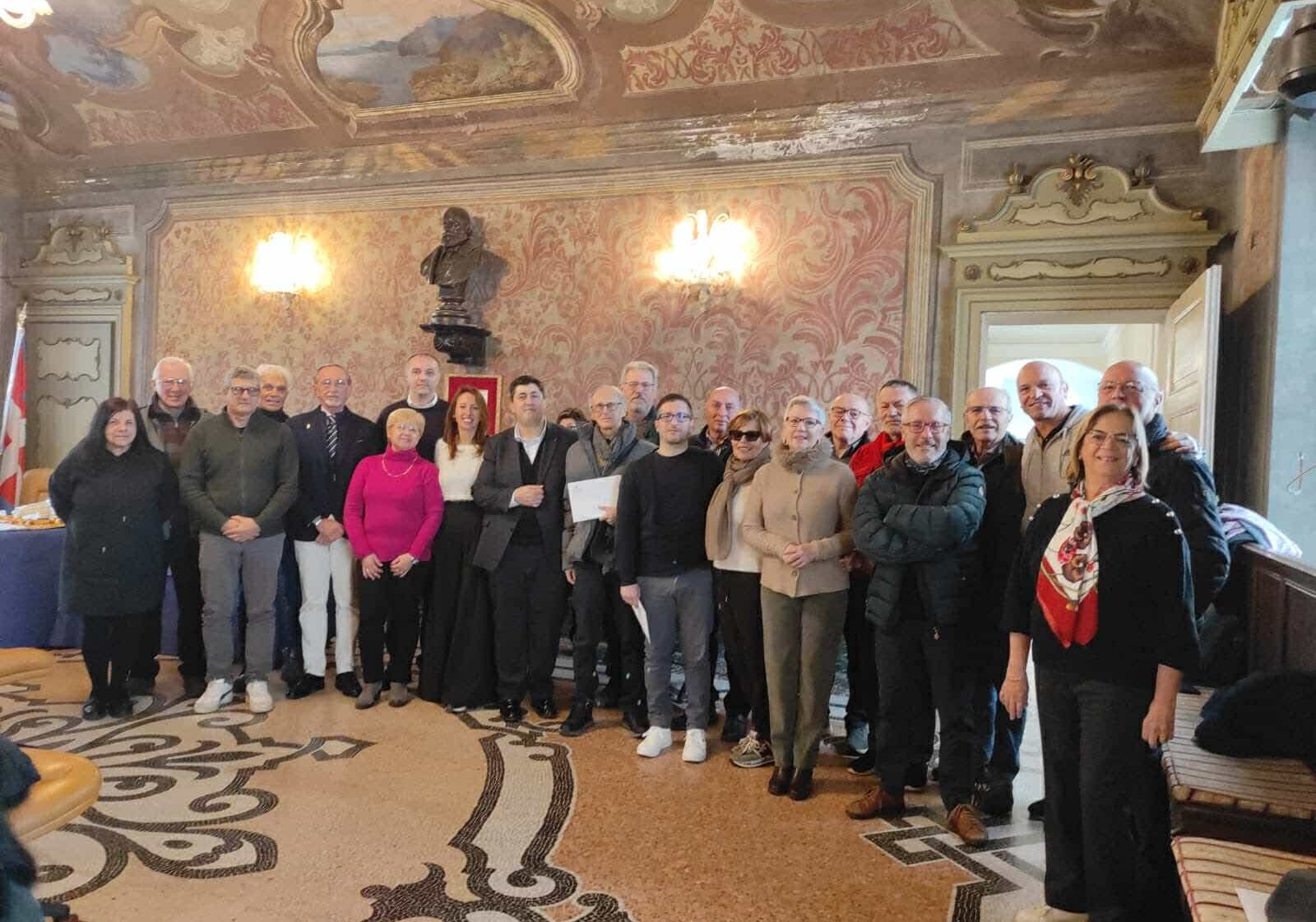 Il ringraziamento della città di Trecate ai volontari dell’Albo del comune