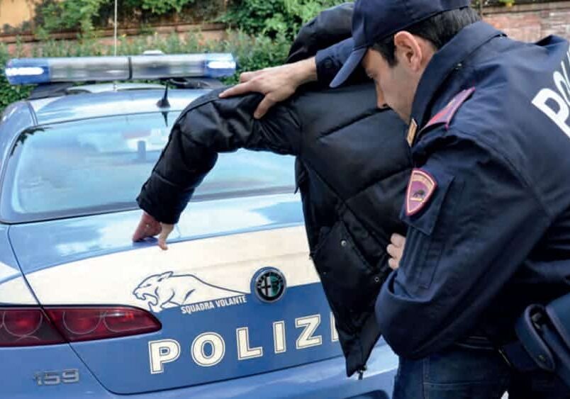 Milano: Polizia libera gli spazi abusivamente occupati in via Finzi