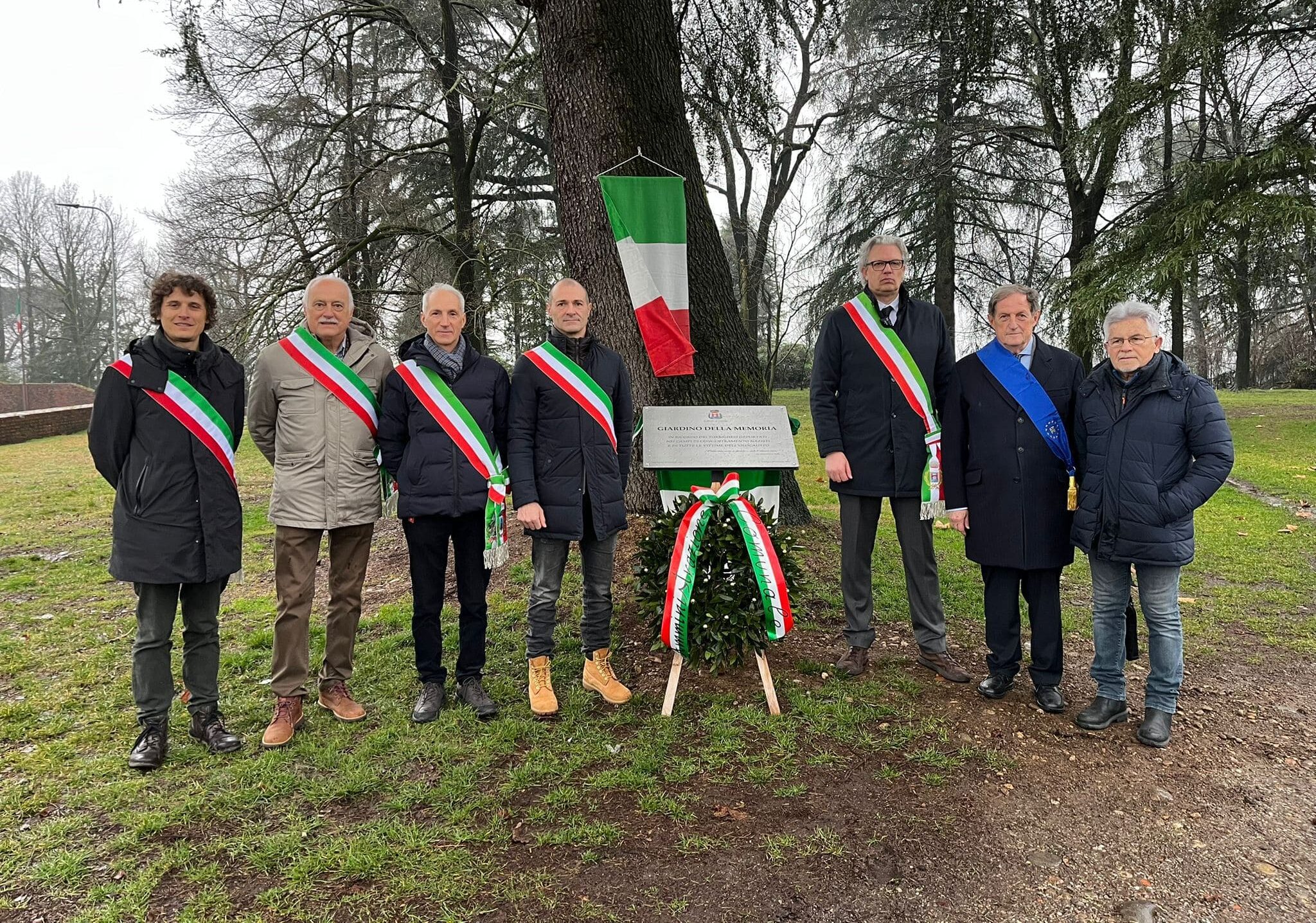 Turbigo. Inaugurato ‘Il Giardino della Memoria’ alla presenza del Senatore Mantovani