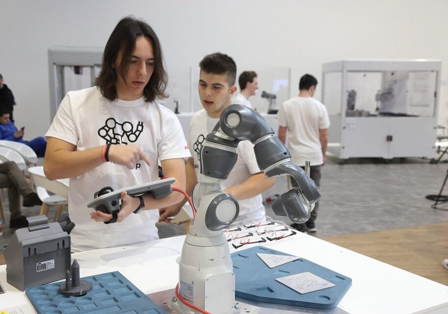 Abb di Vittuone: 60 anni di storia tra innovazione, sostenibilità e formazione per i giovani