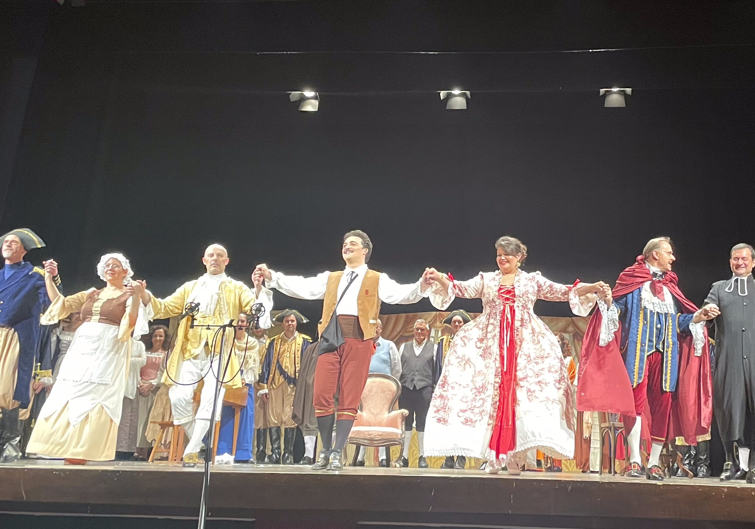 Applausi al Teatro Lirico per il “Barbiere” della solidarietà