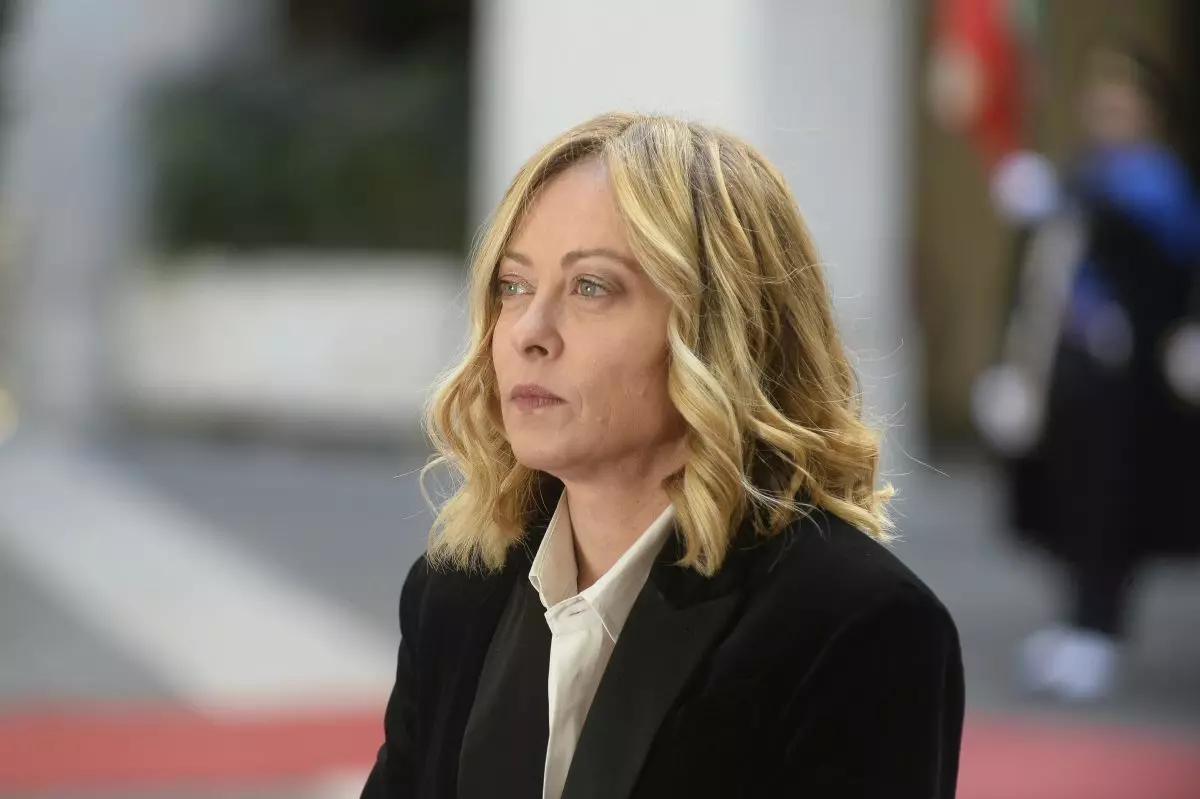 Meloni incontra Merz “Con la Germania sforzi comune per una pace giusta. Invio truppe in Ucraina non è più un tema” / Video