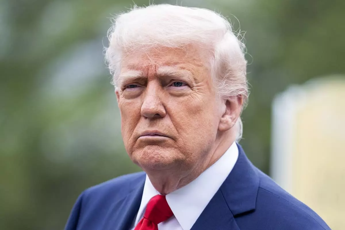 Trump critica Biden al Memorial Day “Attraversati quattro anni duri”