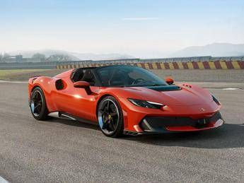 Ferrari 296 Speciale A: massime prestazioni a cielo aperto