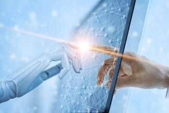Ia, Intesa Sp, 18,6% imprese già strutturate riconoscono valore strategico tecnologie digitali