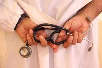 Tramonta mito influencer, per giovani meglio medico o insegnante
