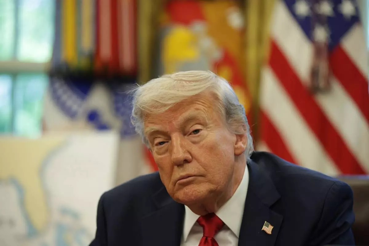 Da oggi in vigore i dazi Usa del 50% su acciaio e alluminio, Trump “Difficile fare accordi con Xi”