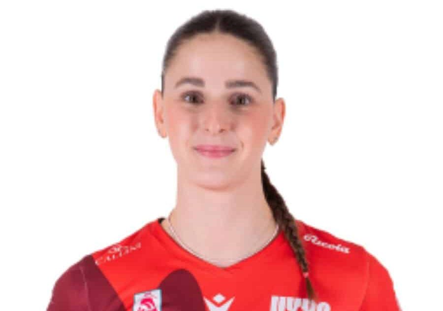 I complimenti alla pallavolista Benedetta Sartori, originaria di Nerviano, campionessa del mondo