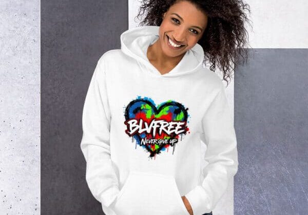 BlvFree: il nuovo brand “Positive” che veste la libertà e la fiducia in sé stessi