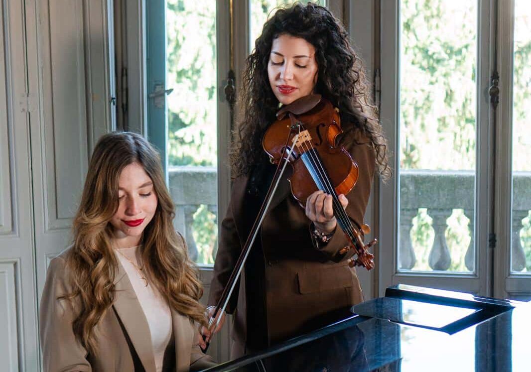 Magenta: concerto dal vivo alla gioielleria Pozzi con Big Bubbles Music Duo