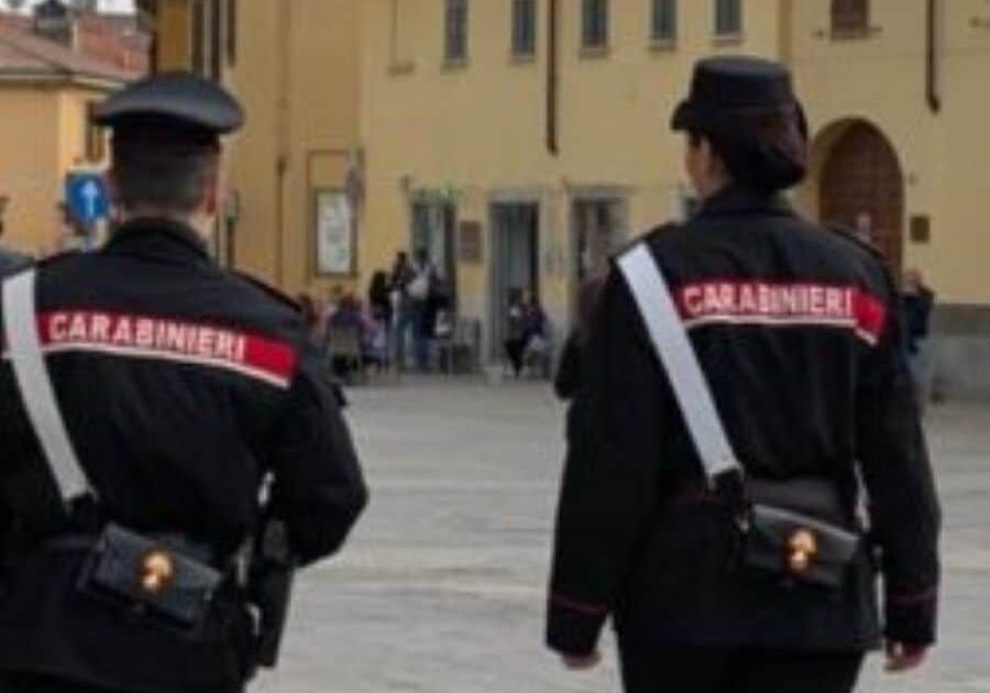 Magenta: tornano le pattuglie appiedate dei Carabinieri per un Natale all’insegna della sicurezza