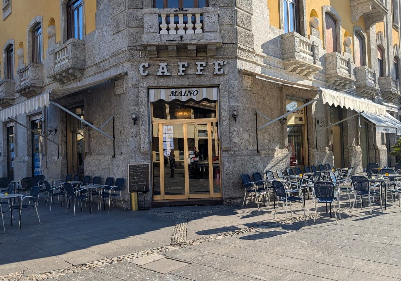 Magenta: ancora furti in pieno centro, borsa rubata in un bar di piazza Liberazione