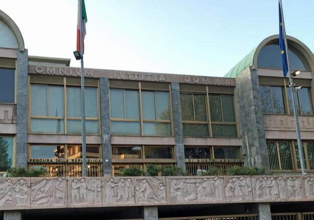 Varese: bloccarono jet privati a Malpensa, assolti 21 ecoattivisti