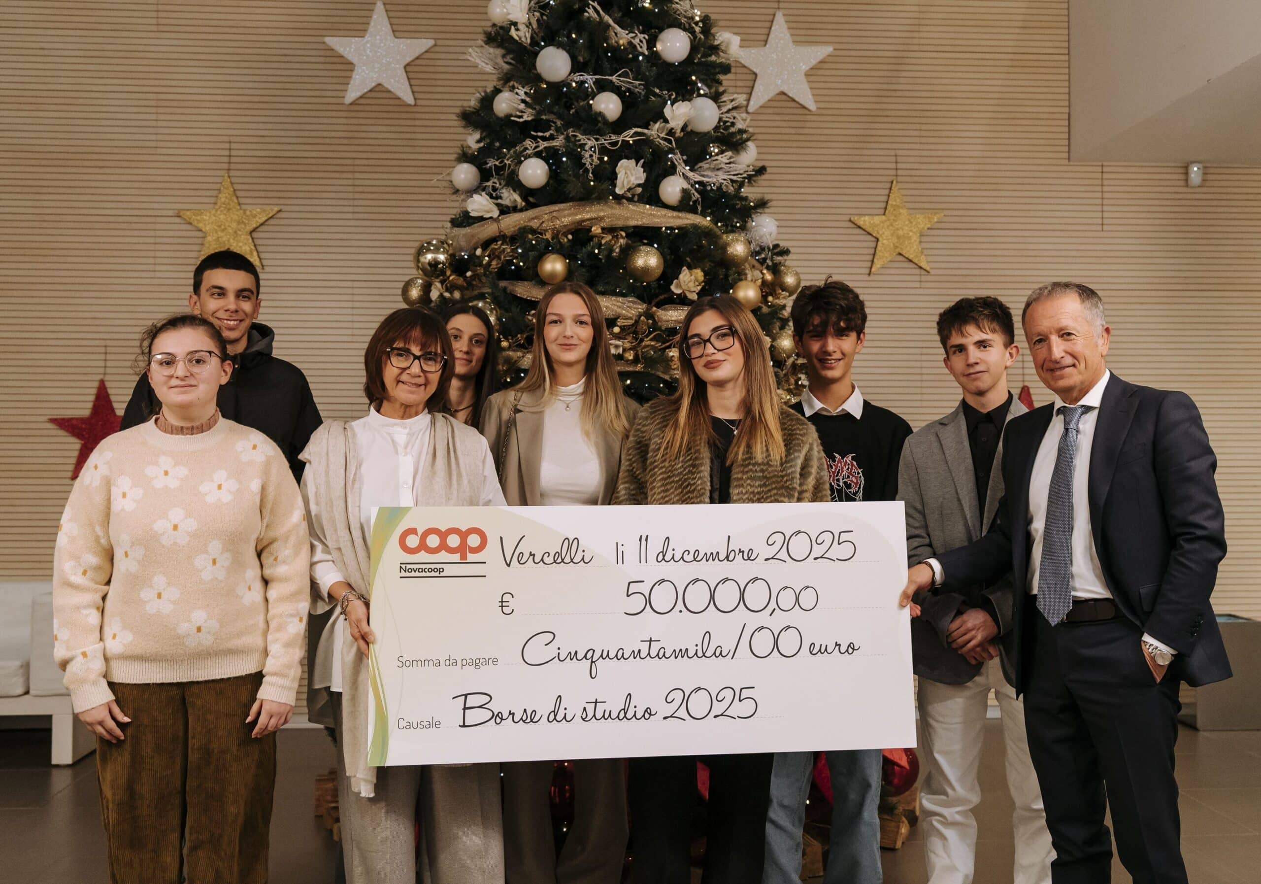 Nova Coop premia 14 studenti del Novarese con le borse di studio 2025