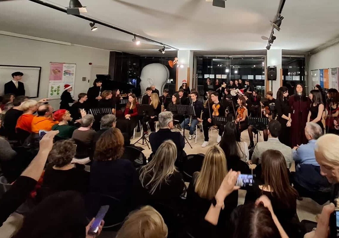 Sul concerto di Natale all’ospedale Fornaroli: l’importanza del dono