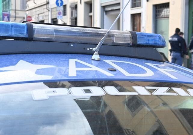 Milano, bambino autistico si smarrisce: ritrovato dalla Polizia e riconsegnato alla madre dalla Polizia
