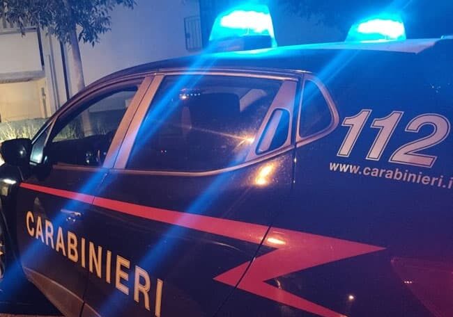 Cesano Maderno, peruviano sequestra la ex e il figlio: lei chiede aiuto con un video