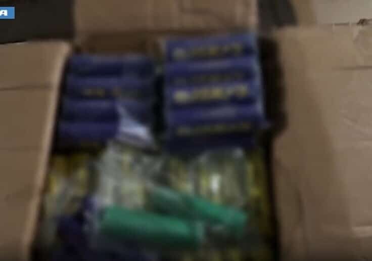 Droga e ‘botti’ illegali per 72 chili: 32enne arrestato a Milano