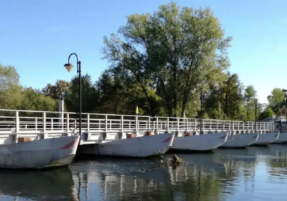 Bereguardo, al via il maxi-restyling del ponte di barche: chiusura totale fino al 21 luglio