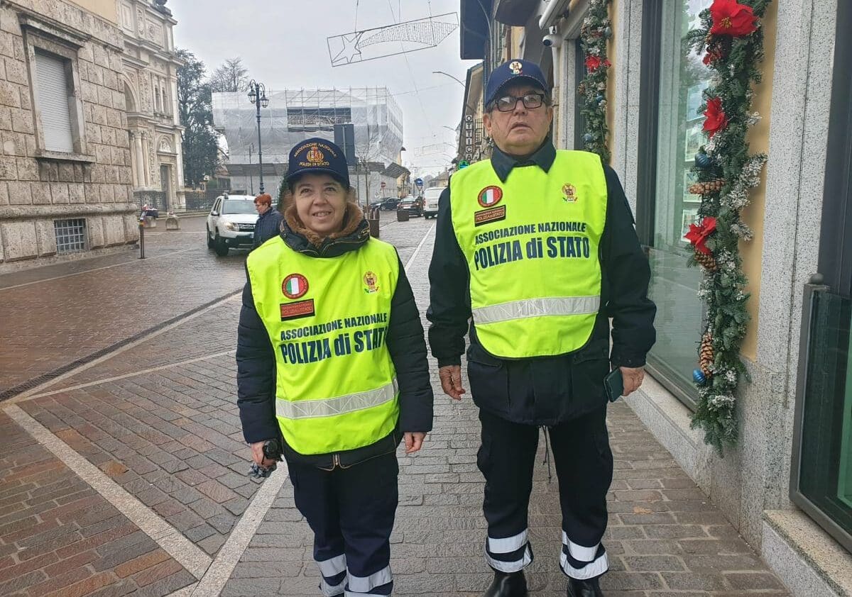 Magenta: volontari dell’associazione Polizia di Stato, presenza costante anche nel centro della città