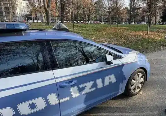 Inseguimento a 200 chilometri orari per le vie di Milano, indagato un diciassettenne