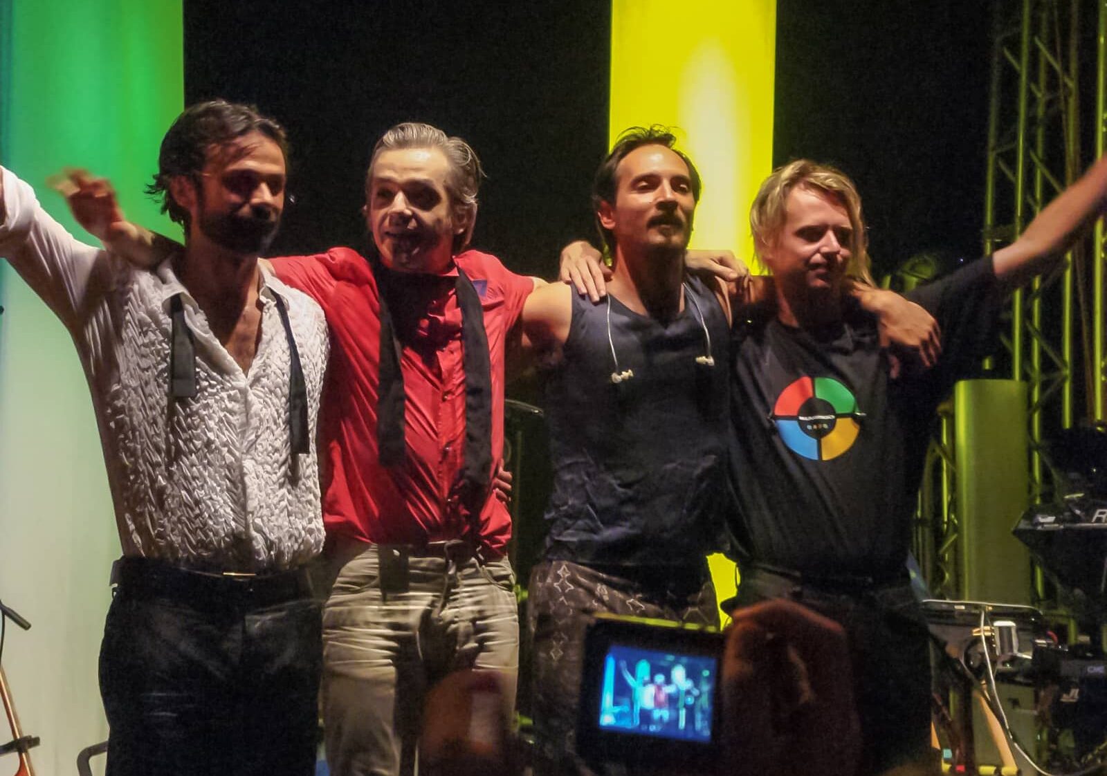 Bluvertigo, Csi ed altri: tornano sul palco gli anni Novanta