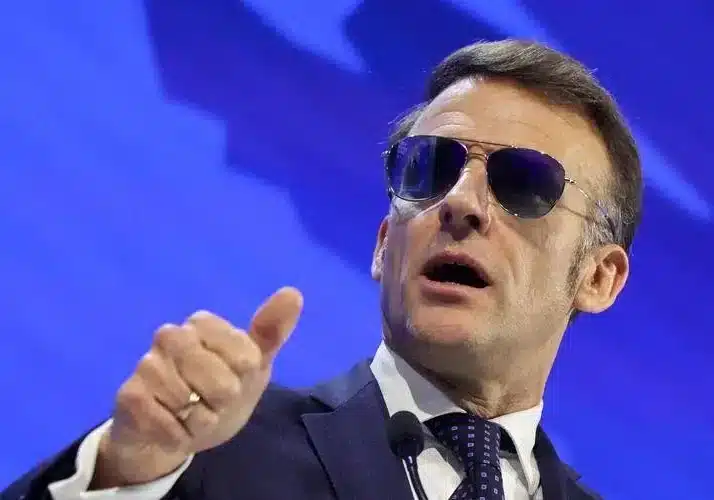 Politica e “Faccia da Meme”: se lo statista diventa un figurante di Top Gun