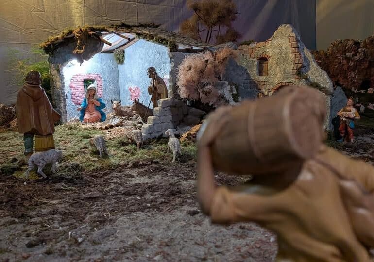 Magenta: grande successo per il presepe nella basilica di San Martino