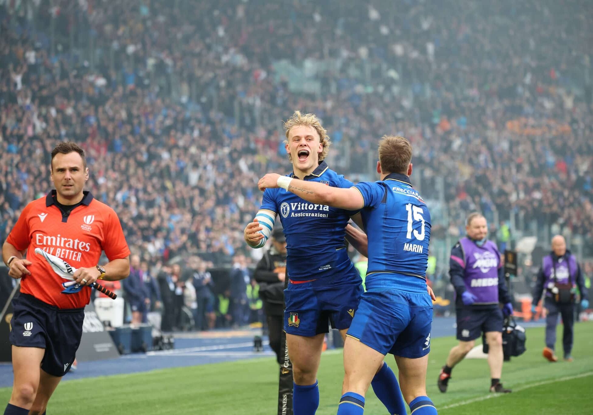 Nella mischia bagnata dell’Olimpico, Giove Pluvio fa da cornice alla storia di Italrugby: la Scozia s’inchina ai nostri ‘Spartani’